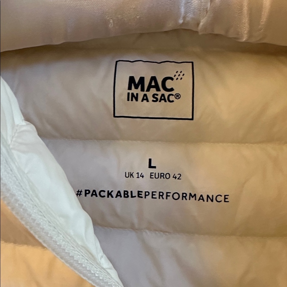 Mac in a Sac Packable Puffer Vest – Winter White, Size L (UK14/EUR42) - Picture 3 of 6